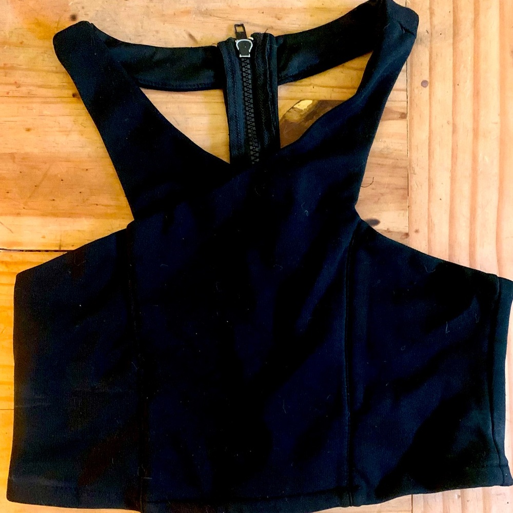 Sleeveless Black Zipper-back Top by Thinner